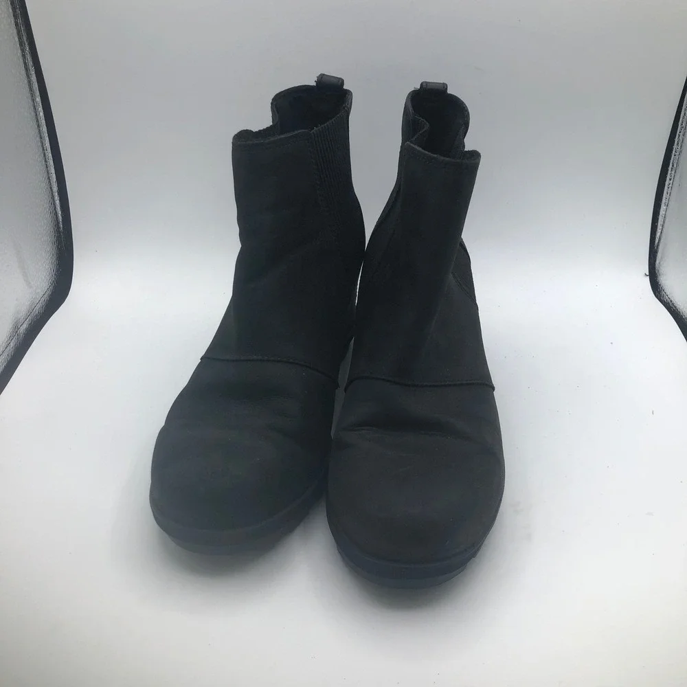 Sorel step into